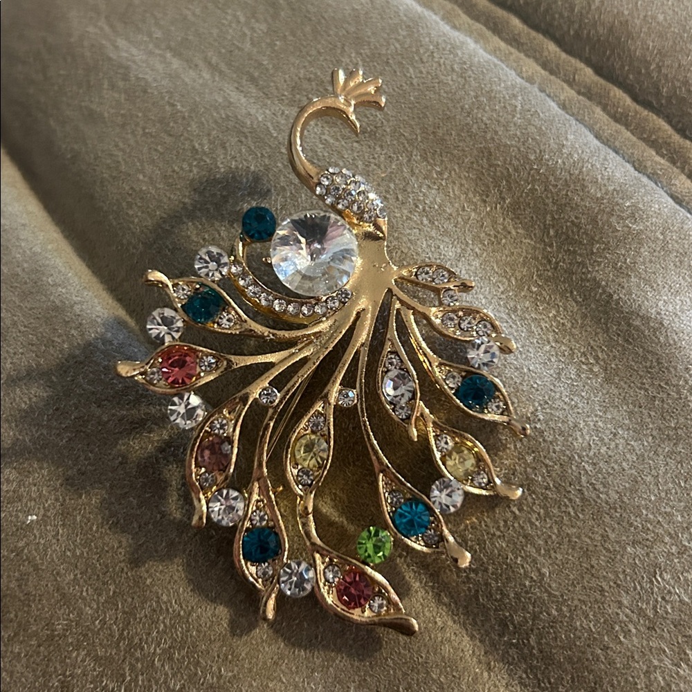 Brooch